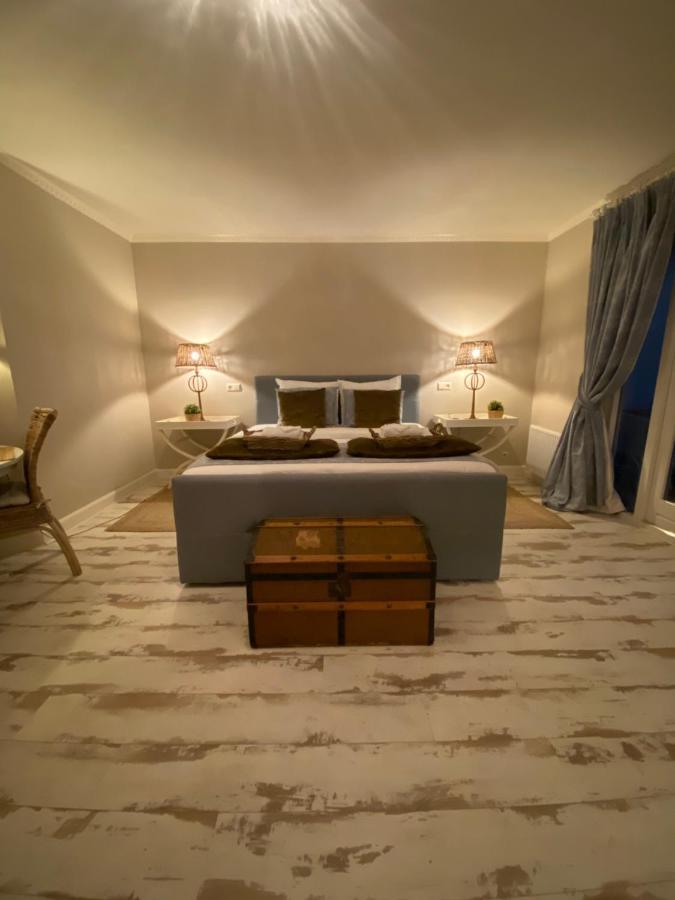 De Vijverkamer-----privé diner op de kamer mogelijk!! Hoogeveen Extérieur photo